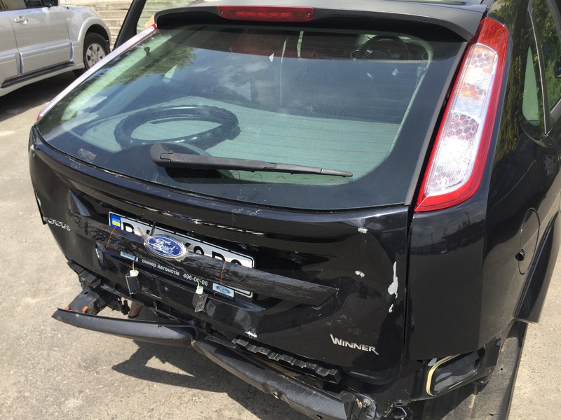 Задняя крышка багажника Ford Focus  2011 хэтчбек 1.6 Бензин Хмельницкий