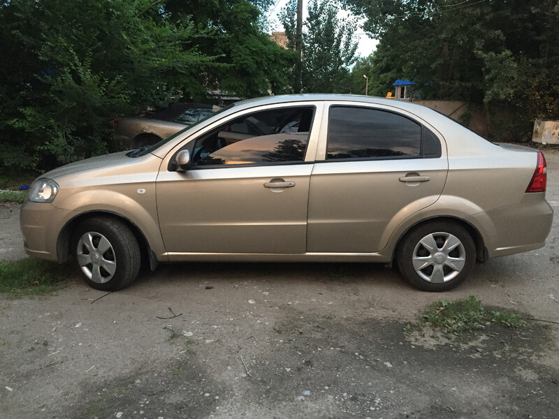 Водійські двері Chevrolet Aveo  2010 1.5 Бензин 