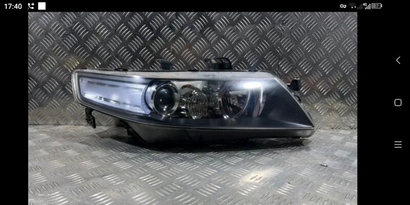 Правая фара под ксенон Honda Accord 7  2007 2.4 Бензин Киев