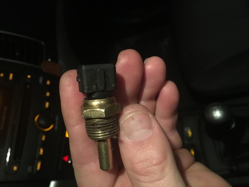 Температурный датчик Kia Joice 2000 г.  2.0 л бензин Прилуки