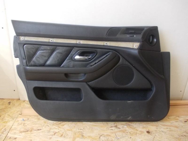 Карты передних дверей, черная кожа европейка BMW 5 Series E39  2002 3.0 Бензин Киев