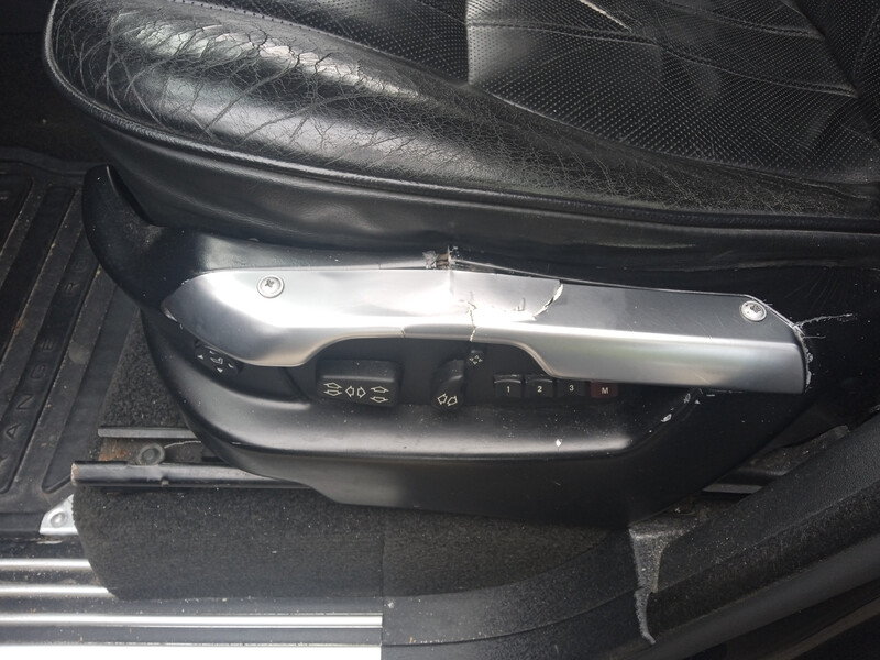 Пластик водійських сидінь Land Rover Range Rover 2007 г.  4.2 л бензин