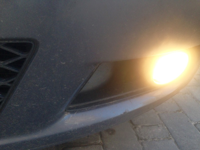 Протитуманна фара ліва - вставка Mazda 5  2006 2.0 Дизель 