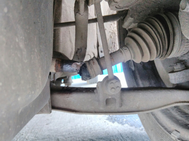 Піввісь передня ліва Honda HR-V  2005 1.6 Бензин 