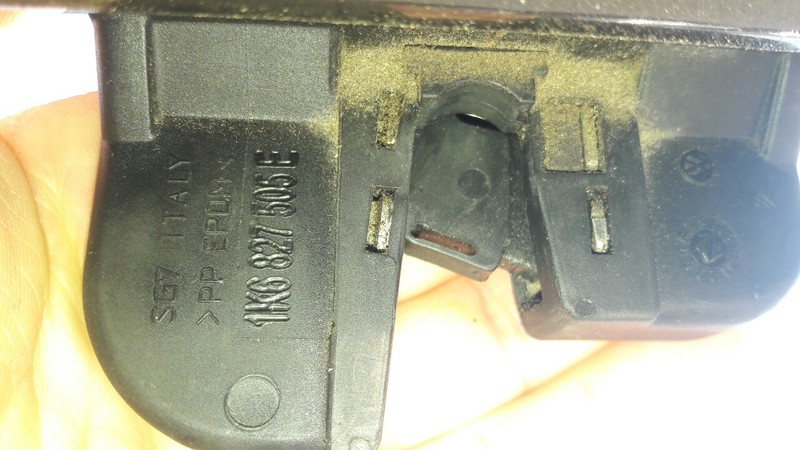 Замок кришки багажника 1K6827505E   Volkswagen Golf, Volkswagen Passat