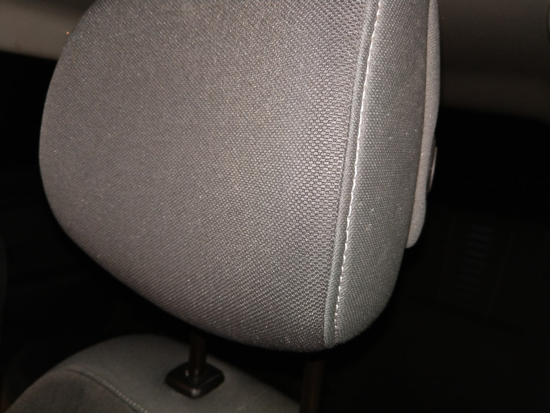 Подголовники Renault Megane 3 универсал 2010 г.  1.6 л бензин Ровно