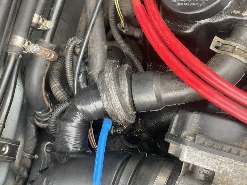 Клапан вентиляции картерных газов Volkswagen Passat B5  1999 2.3 Бензин Иршавa