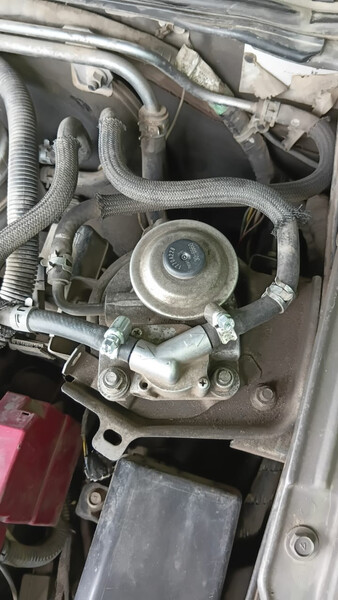 Насос підкачки палива Mitsubishi L 200  2008 