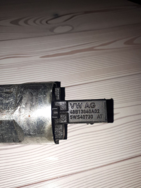 Датчик давления топлива Volkswagen Caddy 3  2013 1.6 Дизель Полтава