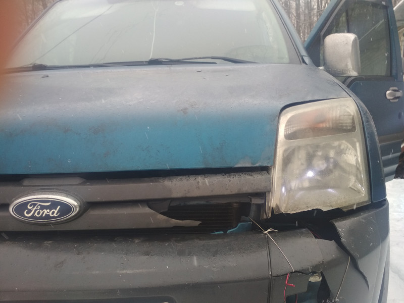 Фара передняя левая Ford Transit Connect 2007 г.  1.8 л дизель Киев
