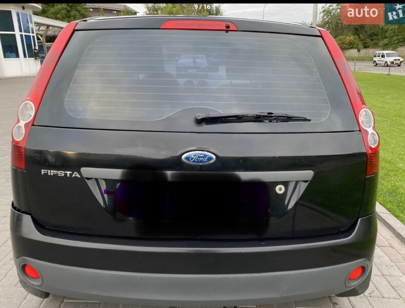 Ляда Ford Fiesta MK6  2007 хетчбек 1.4 Бензин 