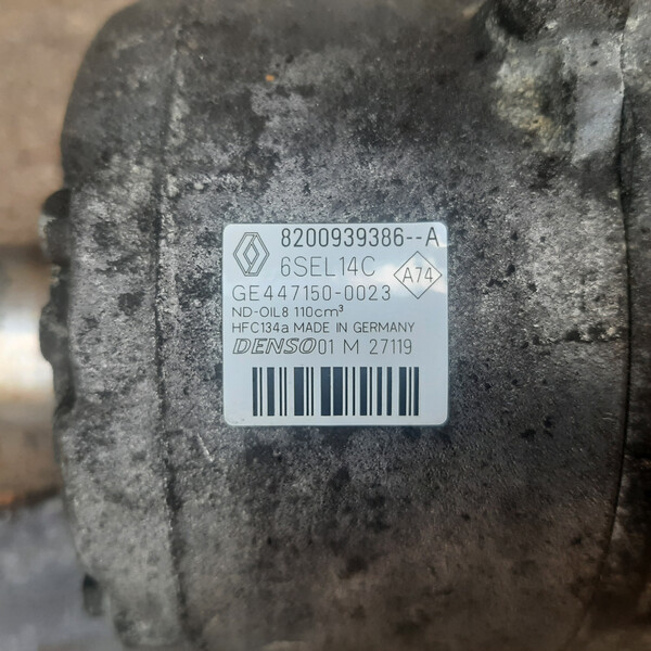 Компрессор кондиционера Renault Scenic 3 2013 г.  Ровно