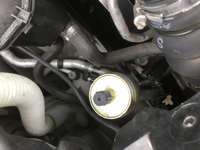 Трубка заправки кондиціонера Citroen Berlingo  2010 1.6 Дизель 