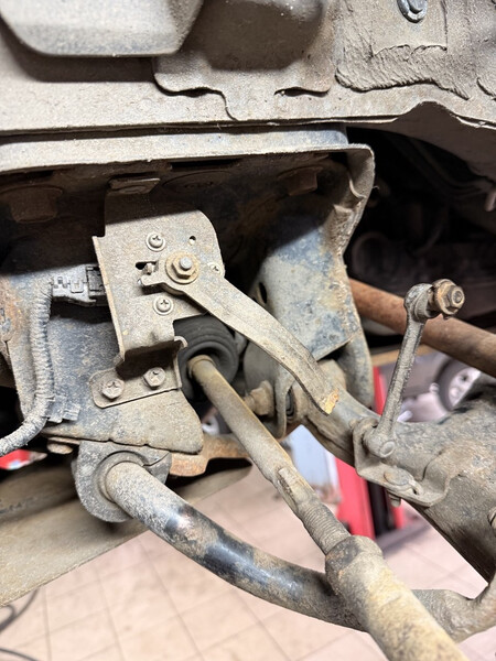 Датчик положения кузова Subaru Legacy 4  2008 Киев