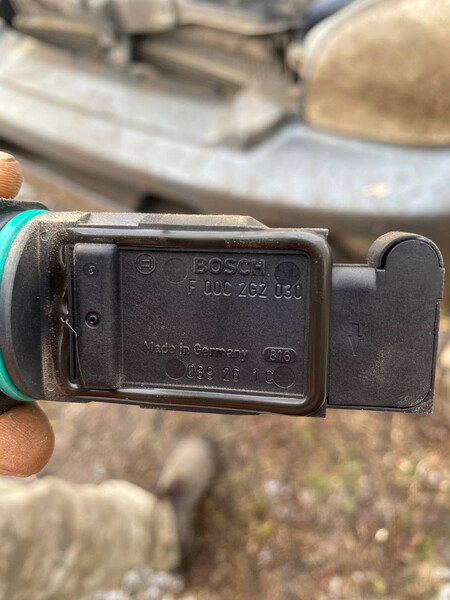 Расходомер воздуха F00C2G2030   Alfa Romeo 156, Fiat Bravo, Hyundai Santa FE, Kia Sorento, Opel Astra, Opel Frontera, Opel Vectra, Opel Zafira, Rover 45, ВАЗ (Lada) 21099