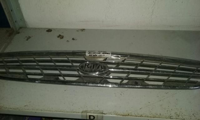 Решетка радиатора в сборе Kia Clarus  1998 1.8 Бензин Одесса