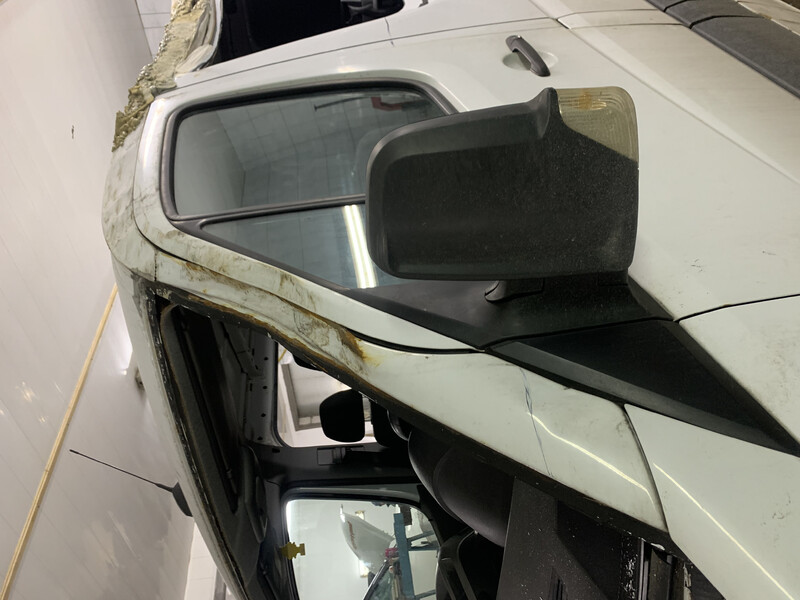 Стойка кузова Mercedes-Benz Sprinter  2015 универсал 2.0 Дизель Коломыя