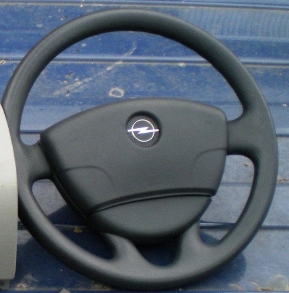 Руль Opel Vivaro универсал 2013 г.  2.0 л дизель Ковель