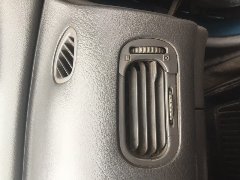 Полка задняя Mazda 626  1991 хэтчбек 2.0 Бензин Одесса