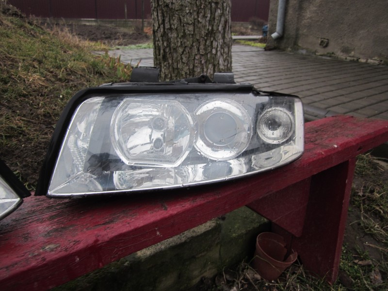 Фара левая Audi A4 2004 г.  1.8 л бензин Луцк