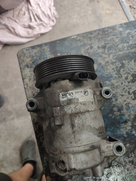 Компрессор кондиционера 699766   Renault Megane