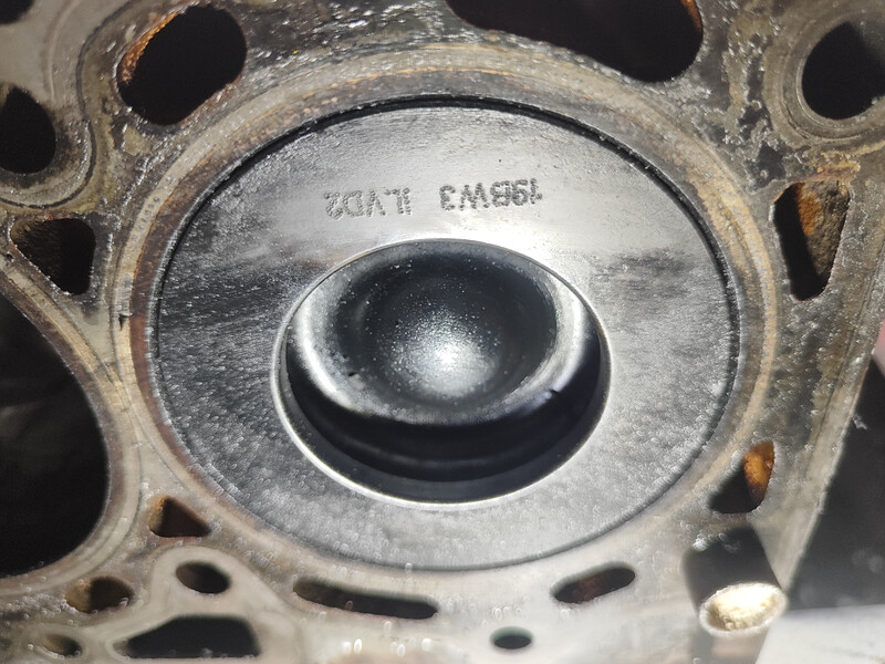 Поршень ford castom 2.2 evro5 Ford Transit Custom  2013 2.2 Дизель Ковель