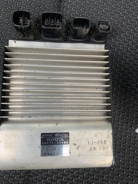 Блок управління форсункани Toyota Verso  2011 універсал 2.0 Дизель 