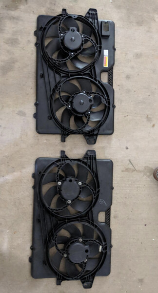 Диффузор радиатора Ford Escape 3.0 2011 г.