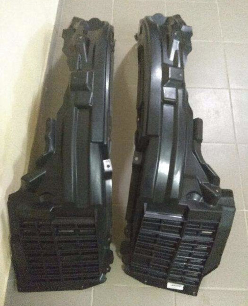 Подкрылок передний Mitsubishi Lancer X 2011 г.  2.0 л бензин Запорожье