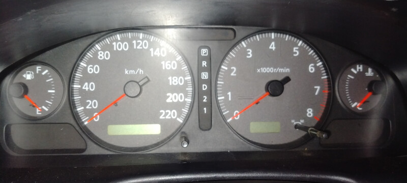 Приборная панель Nissan Sunny B15  2003 1.6 Бензин Киев