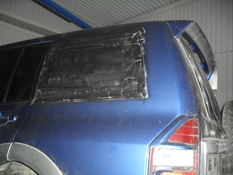 Ліхтар задній MR563838   Mitsubishi Pajero