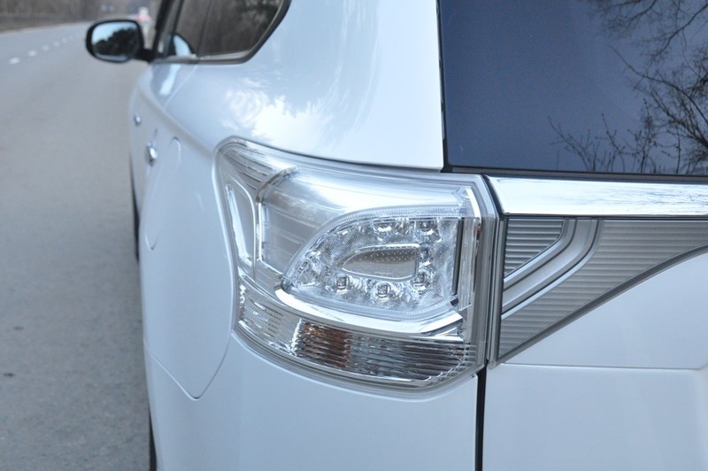 Задний левый фонарь Mitsubishi Outlander 3  2013 2.0 Бензин Киев
