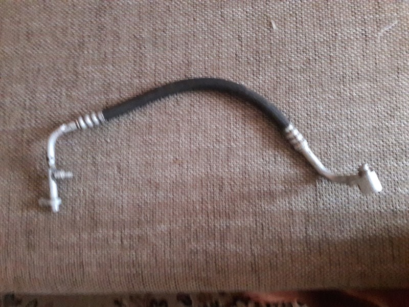 Трубка кондиціонера Opel Vivaro  2005 1.9 Дизель 