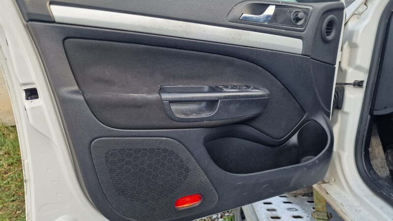 Ручка двери внутренняя левая Skoda Octavia A5  2006 универсал 1.6 Бензин Могилев-Подольский