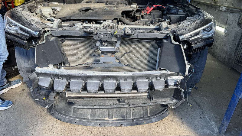 Бампер передний Infiniti QX50 2019 г.  2.0 л бензин Киев