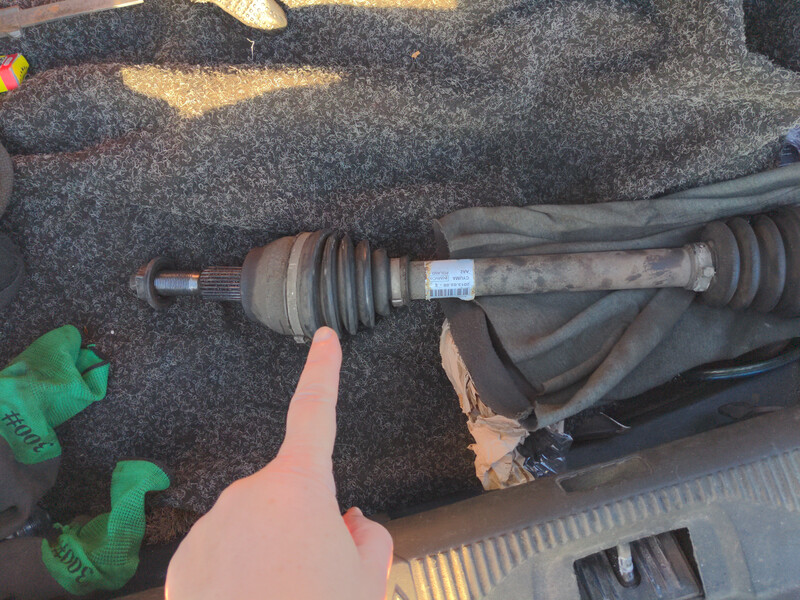 Пильник наружний Ford Focus 3  2013 універсал 1.6 Бензин 