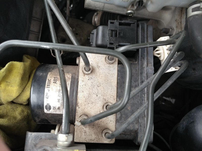 Блок управління ABS 47660EB33C   Nissan Navara