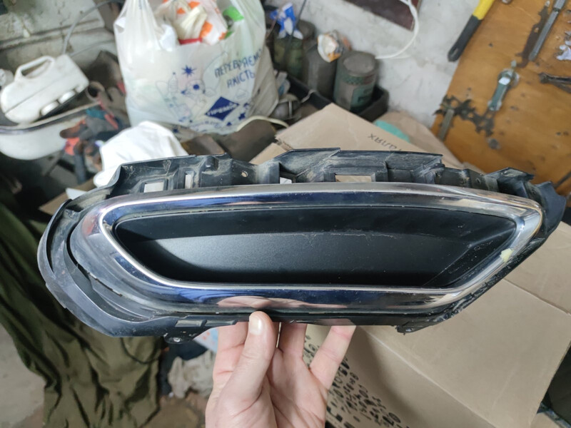 Декоративный наконечник выхлопной трубы Volkswagen Passat Variant 2018 Миргород