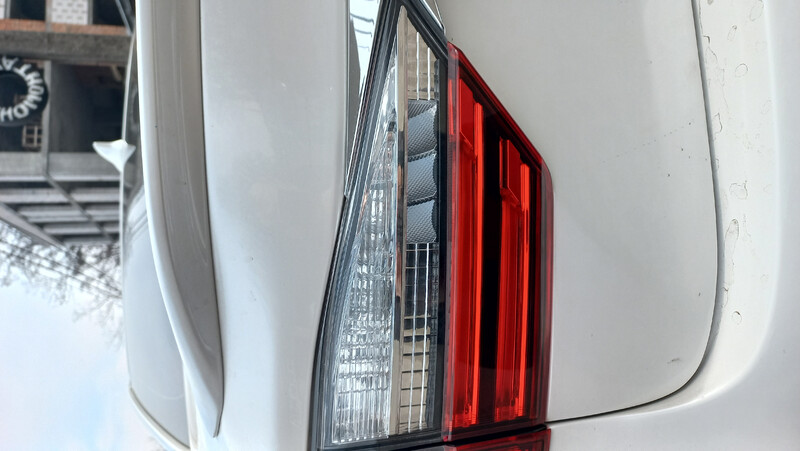 Ліхтар задній Lexus ES  2017 2.5 Гибрид 