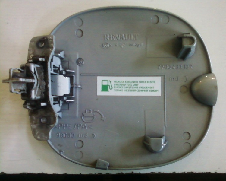 Люк бензобака Renault Symbol 2005 р.  1.4 л бензин Харків