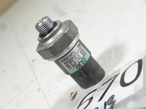 Датчик тиску кондиціонера 443440-0050   Toyota Camry