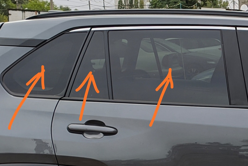 Скло задніх дверей Toyota RAV4  2020 2.5 Бензин Харків