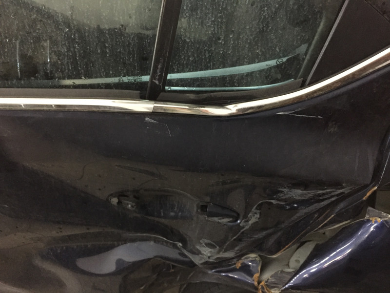 Дверь левая Mazda 3 BM 2015 г.  2.0 л бензин Киев