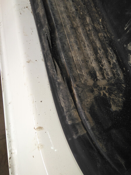 Уплотнитель передних дверей Volkswagen T5 (Transporter) 2007 г.  1.9 л дизель Ровно