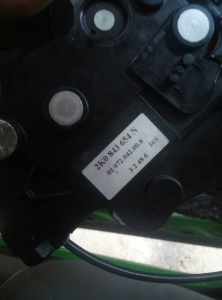 Замок сдвижной двери 2K0843654N   Volkswagen Caddy