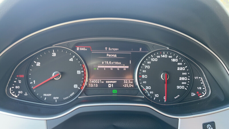 Панель приборов (можно просто стекло) Audi Q7 2017 г.  3.0 л бензин Ровно