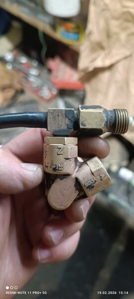 Фітинг трійник тормозної стстеми MAN L 2000 г.  Ровно