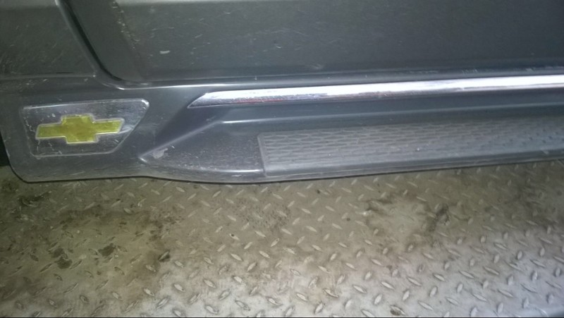 Порог правый пластик с эмблемой Chevrolet Captiva  2007 2.4 Бензин 