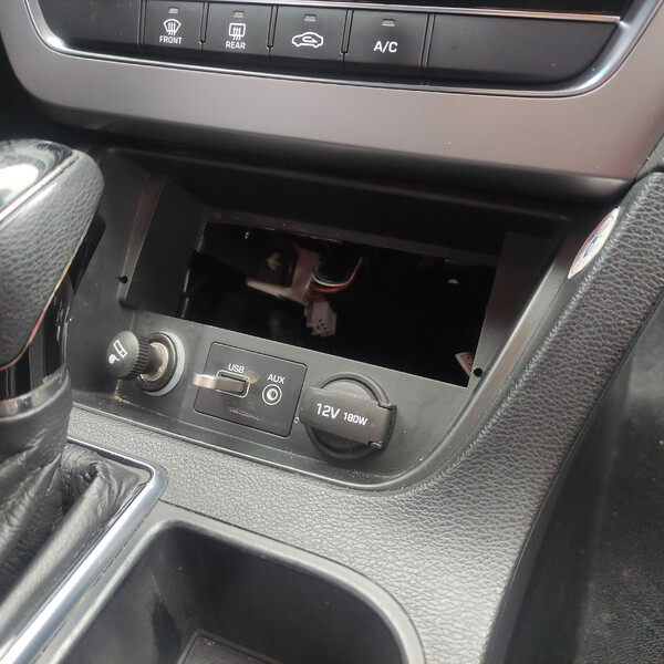 Ящик с крышкой прикуривателя Hyundai Sonata Lf 2015 2.0 Бензин 