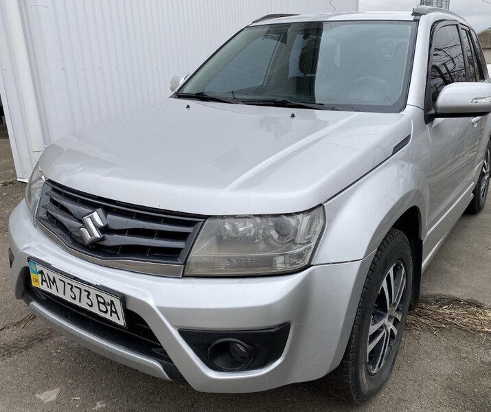 Левая противотуманка Suzuki Grand Vitara  2014 универсал 2.4 Бензин 